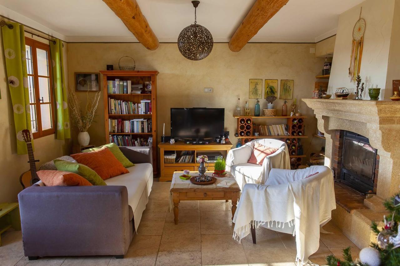 Mas Des Rabasses Bed and Breakfast Le Pontet  Exteriör bild